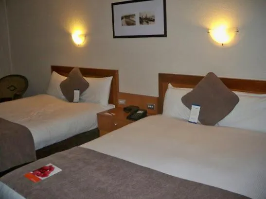 Olive Green Villa In Negombo For Airport Transit Katunayake Guest house