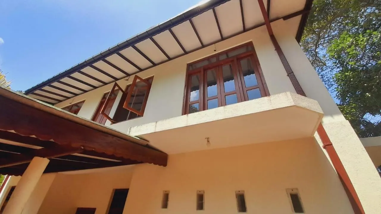 Guest house Olive Green Villa In Negombo For Airport Transit Katunayake