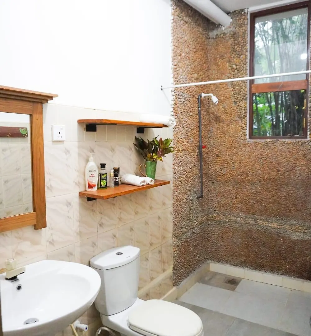 Olive Green Villa In Negombo For Airport Transit Katunayake 0*,  Sri Lanka