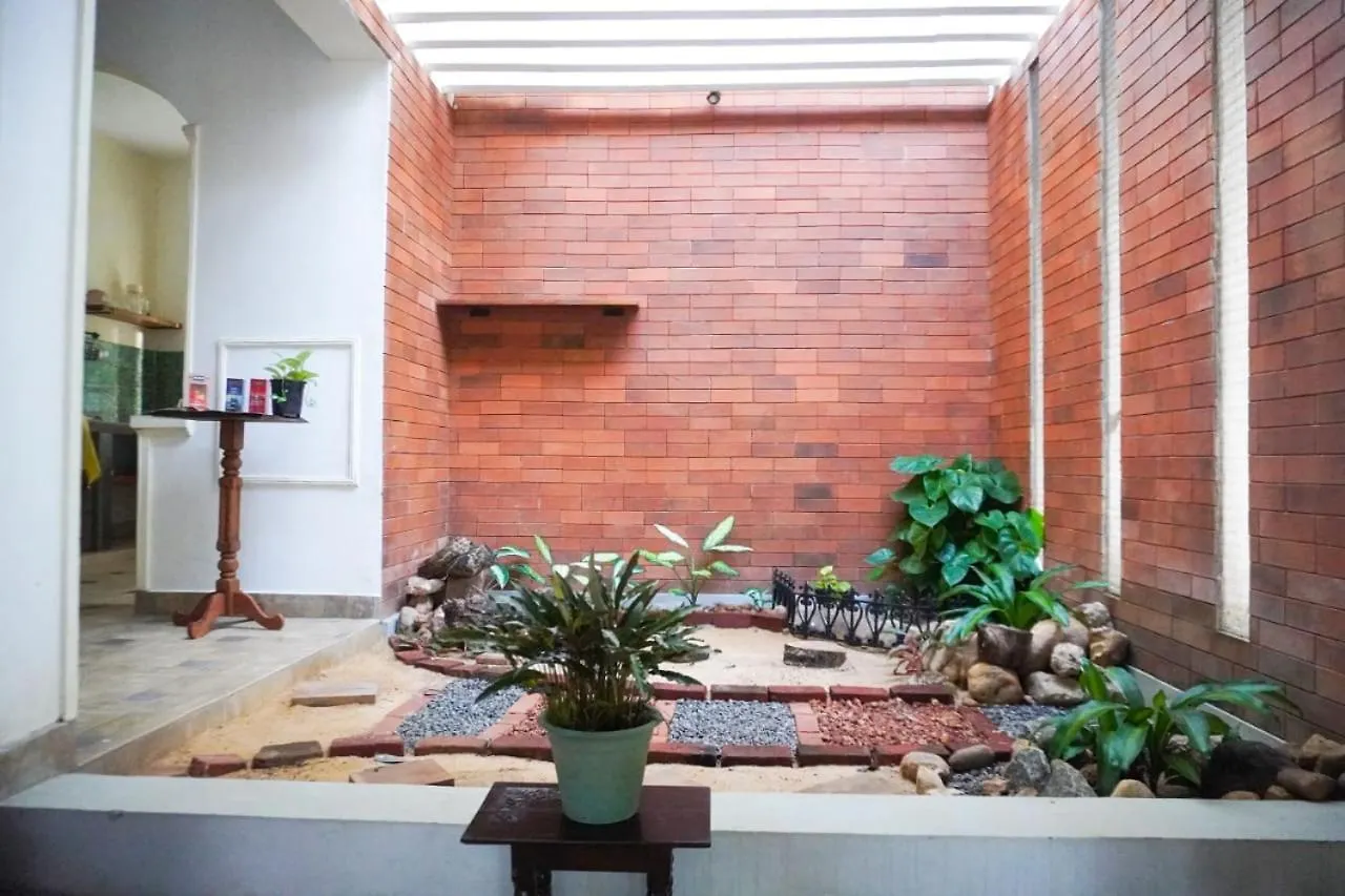 Guest house Olive Green Villa In Negombo For Airport Transit Katunayake
