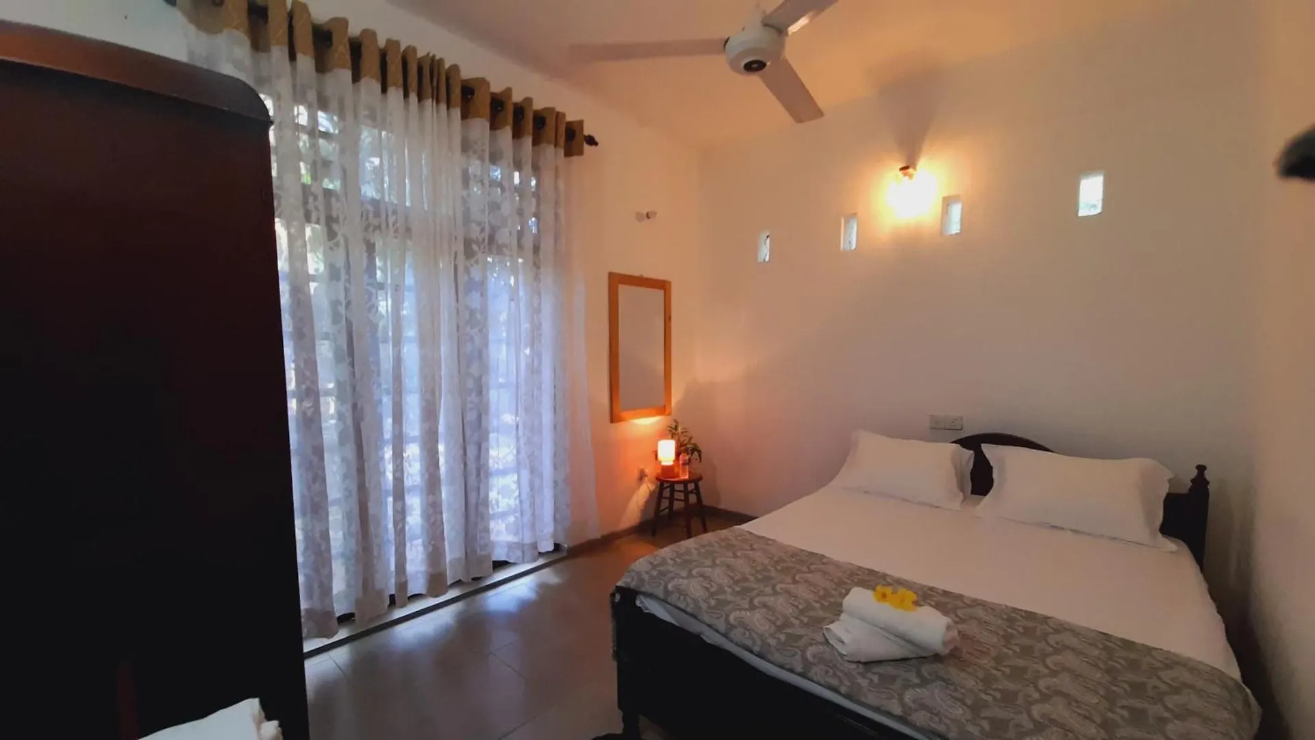 Olive Green Villa In Negombo For Airport Transit Katunayake Guest house